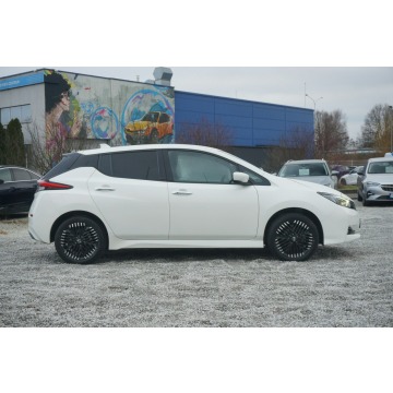 Nissan Leaf  Hatchback 2022 elektryczny, automat - Na sprzedaż za 89 000 zł - Poznań - zdjęcie 5