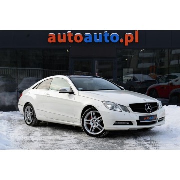 Mercedes - Benz E-klasa  Coupe/Sportowy 2012,  3.0 benzyna, automat - Na sprzedaż za 37 900 zł - Warszawa - zdjęcie 3