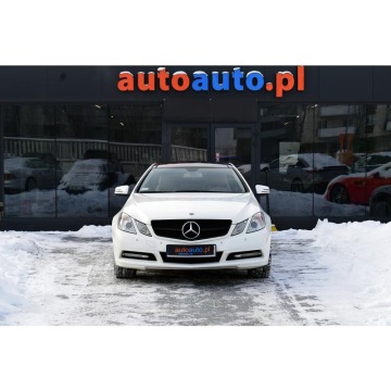 Mercedes - Benz E-klasa  Coupe/Sportowy 2012,  3.0 benzyna, automat - Na sprzedaż za 37 900 zł - Warszawa - zdjęcie 2