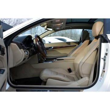 Mercedes - Benz E-klasa  Coupe/Sportowy 2012,  3.0 benzyna, automat - Na sprzedaż za 37 900 zł - Warszawa - zdjęcie 5