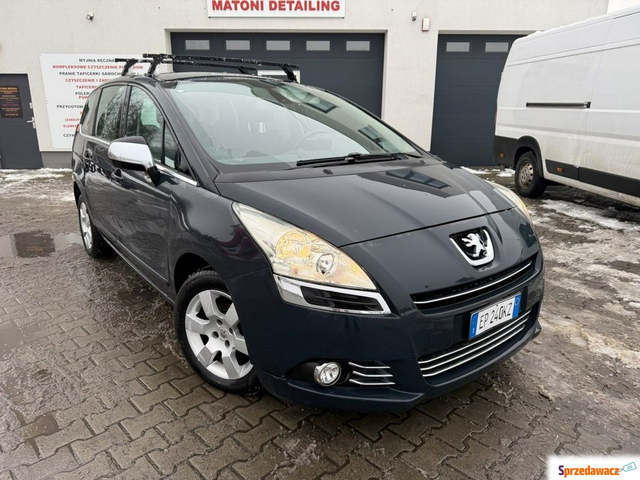 Peugeot 5008 2011