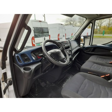 Iveco Daily 2018,  2.3 diesel, automat - Na sprzedaż za 49 077 zł - Lipiany - zdjęcie 6