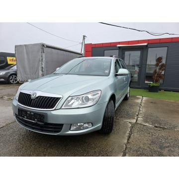 Skoda Octavia 2010,  1.8 benzyna - Na sprzedaż za 21 900 zł - Kraków - zdjęcie 9