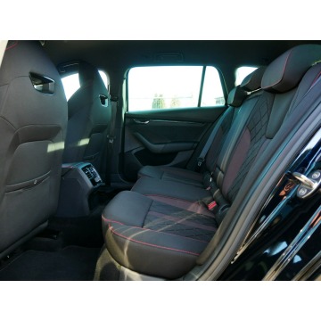 Skoda Octavia 2021,  2.0 diesel, automat - Na sprzedaż za 99 900 zł - Goczałkowice-Zdrój - zdjęcie 8