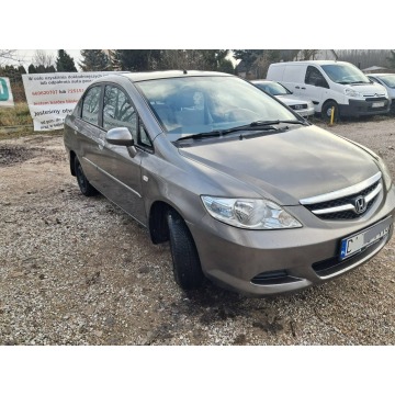 Honda City  Sedan/Limuzyna 2006,  1.4 benzyna - Na sprzedaż za 7 199,00 zł - Fasty - zdjęcie 3
