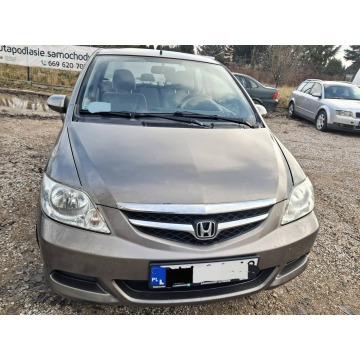 Honda City  Sedan/Limuzyna 2006,  1.4 benzyna - Na sprzedaż za 7 199,00 zł - Fasty - zdjęcie 2