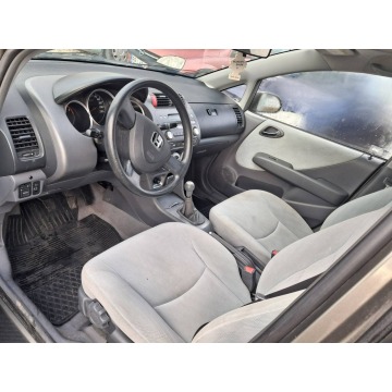 Honda City  Sedan/Limuzyna 2006,  1.4 benzyna - Na sprzedaż za 7 199,00 zł - Fasty - zdjęcie 7