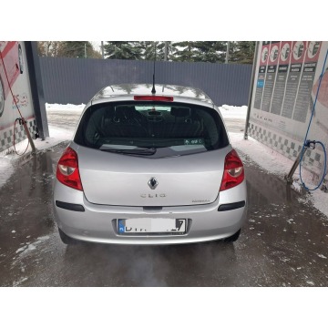 Renault Clio  Hatchback 2006,  1.4 benzyna - Na sprzedaż za 4 999,00 zł - Fasty - zdjęcie 3