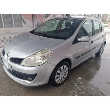 Renault Clio  Hatchback 2006,  1.4 benzyna - Na sprzedaż za 4 999,00 zł - Fasty - zdjęcie 7