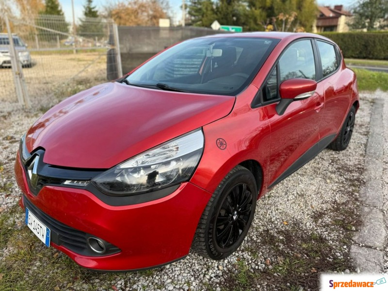 Renault Clio  Liftback 2013,  1.1 benzyna - Na sprzedaż za 15 900 zł - Oświęcim