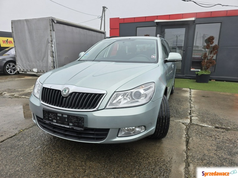 Skoda Octavia 2010,  1.8 benzyna - Na sprzedaż za 21 900 zł - Kraków