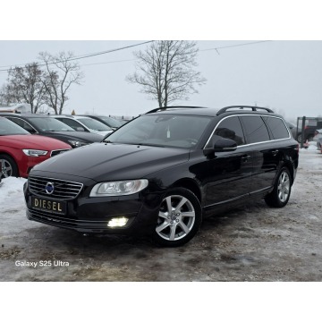 Volvo V70 2015,  2.0 diesel, automat - Na sprzedaż za 29 999 zł - Nowe Sójki - zdjęcie 12