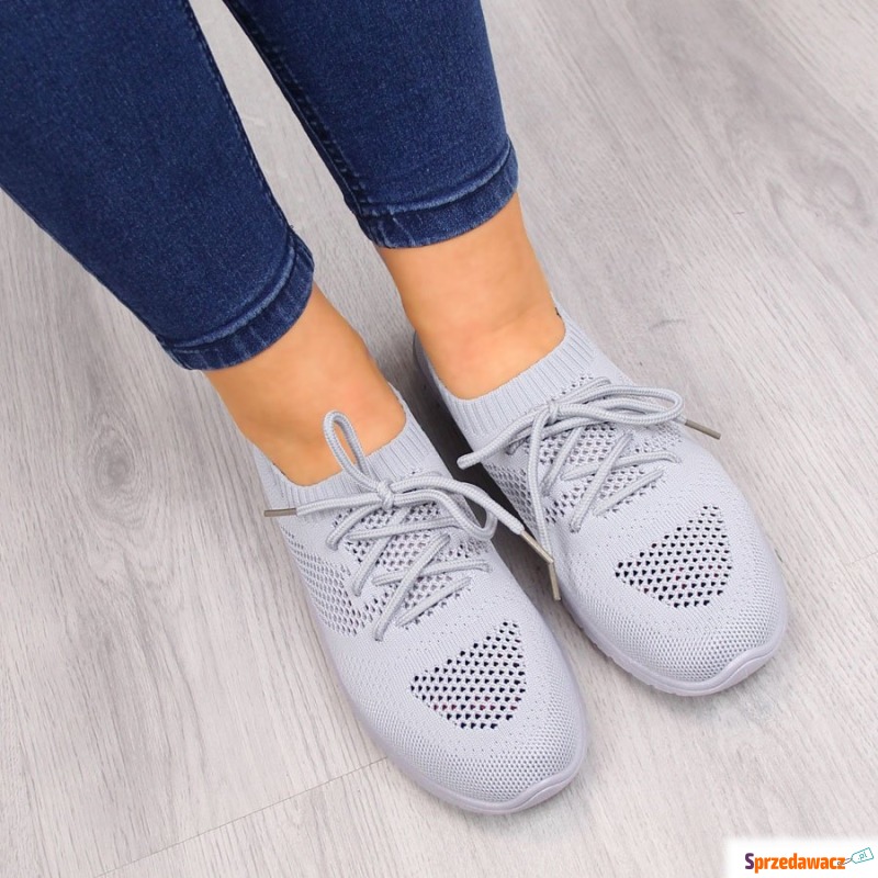 Buty sportowe damskie wsuwane...