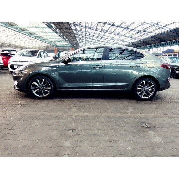 Hyundai i30  Hatchback 2022,  1.5 benzyna, automat - Na sprzedaż za 73 900 zł - Mysłowice - zdjęcie 6