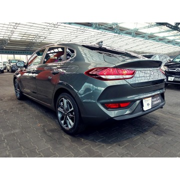 Hyundai i30  Hatchback 2022,  1.5 benzyna, automat - Na sprzedaż za 73 900 zł - Mysłowice - zdjęcie 9