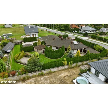 Sprzedam dom Dobroń -  wolnostojący parterowy,  pow.  214 m2,  działka:   2190 m2 - zdjęcie 2