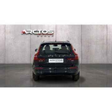 Volvo   SUV 2021,  2.0 benzyna, automat - Na sprzedaż za 101 800 zł - Warszawa - zdjęcie 4