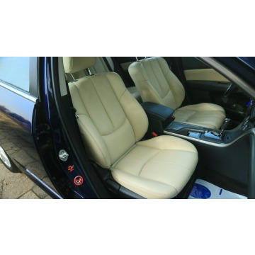 Mazda 6  Hatchback 2010,  2.0 benzyna, automat - Na sprzedaż za 26 700 zł - Bytom - zdjęcie 6
