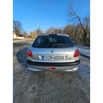 Peugeot 206  Hatchback 2004,  1.4 diesel - Na sprzedaż za 2 400,00 zł - Głogów - zdjęcie 8
