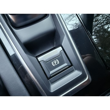 Peugeot 5008  Hatchback 2019,  1.6 diesel, automat - Na sprzedaż za 79 900 zł - Poznań - zdjęcie 11