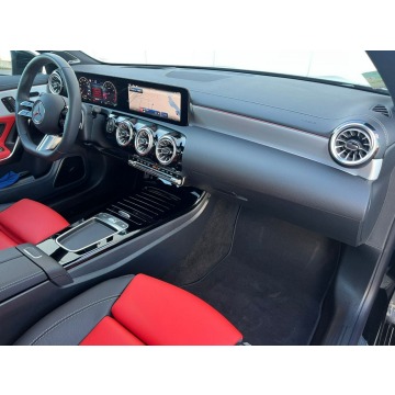 Mercedes - Benz CLA-klasa  Coupe/Sportowy 2025,  2.0 diesel, automat - Na sprzedaż za 206 590 zł - Warszawa - zdjęcie 12