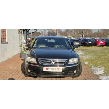 Volkswagen Phaeton  Sedan/Limuzyna 2006,  3.0 diesel, automat - Na sprzedaż za 15 900 zł - Paproć - zdjęcie 2