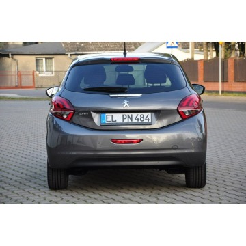 Peugeot 208  Hatchback 2018,  1.2 benzyna - Na sprzedaż za 26 900 zł - Ostrów Mazowiecka - zdjęcie 9