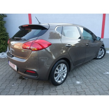 Kia Ceed  Hatchback 2012,  1.6 diesel - Na sprzedaż za 23 900 zł - Częstochowa - zdjęcie 5