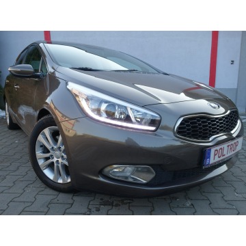 Kia Ceed  Hatchback 2012,  1.6 diesel - Na sprzedaż za 23 900 zł - Częstochowa - zdjęcie 3