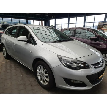 Opel Astra  Kombi 2015,  1.4 benzyna, automat - Na sprzedaż za 24 700 zł - Mysłowice - zdjęcie 2