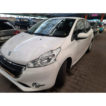 Peugeot 208  Hatchback 2014,  1.2 benzyna - Na sprzedaż za 19 800 zł - Mysłowice - zdjęcie 2