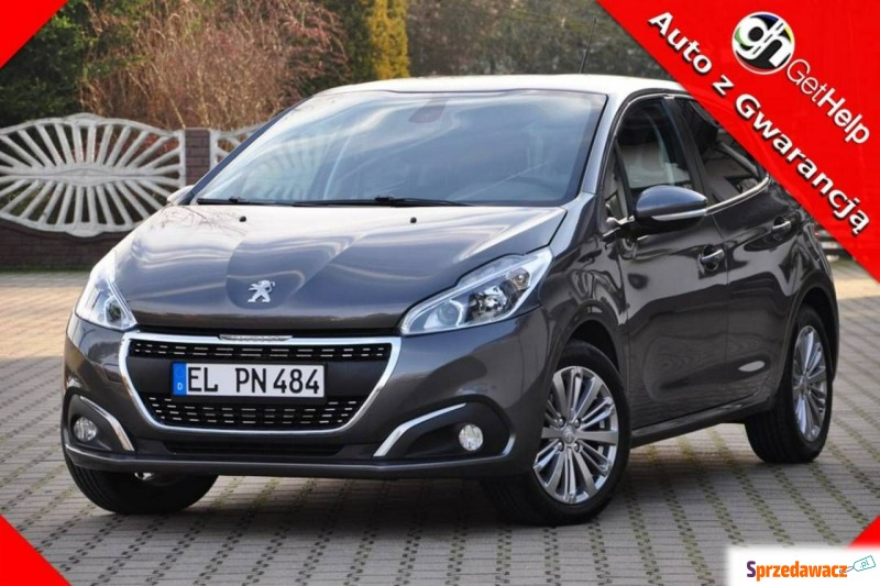 Peugeot 208  Hatchback 2018,  1.2 benzyna - Na sprzedaż za 26 900 zł - Ostrów Mazowiecka