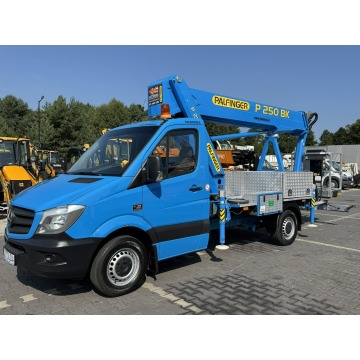 Mercedes - Benz Sprinter 2018,  2.5 diesel - Na sprzedaż za 436 650 zł - Widełki - zdjęcie 9