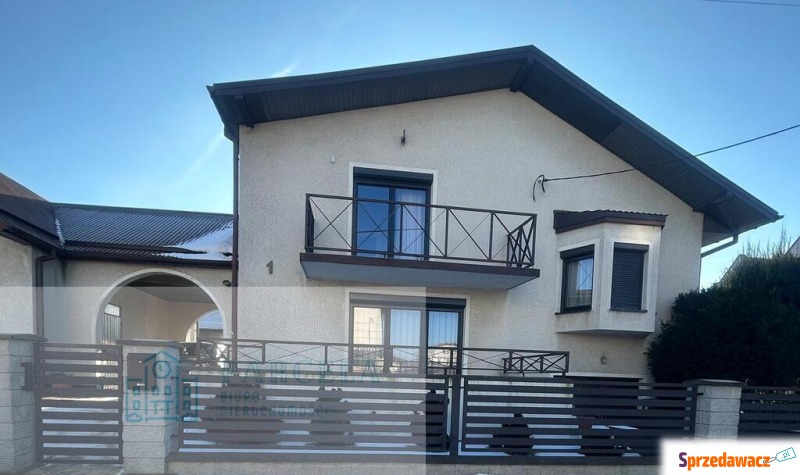 Sprzedam dom Bełchatów - ,  pow.  135 m2,  działka:   629 m2