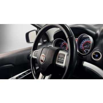 Fiat Freemont  SUV 2014,  2.0 diesel, automat - Na sprzedaż za 37 997 zł - Gdańsk - zdjęcie 6