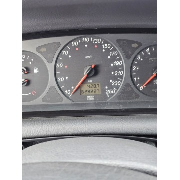 Citroen C5 2002,  2.2 diesel - Na sprzedaż za 3 600,00 zł - Głogów - zdjęcie 11