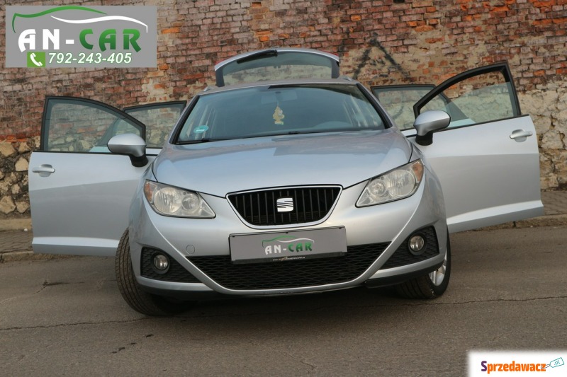 Seat Ibiza 2010,  1.4 benzyna - Na sprzedaż za 16 600 zł - Bytom