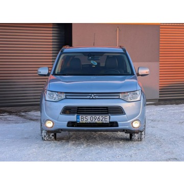 Mitsubishi Outlander  SUV 2014,  2.0 hybryda, automat - Na sprzedaż za 41 900 zł - Goworowo - zdjęcie 2
