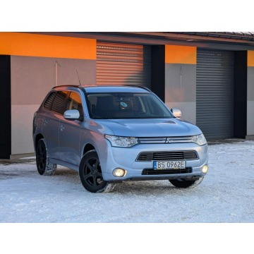 Mitsubishi Outlander  SUV 2014,  2.0 hybryda, automat - Na sprzedaż za 41 900 zł - Goworowo - zdjęcie 3