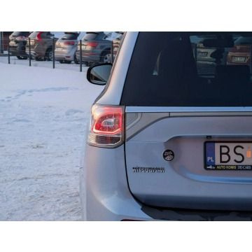 Mitsubishi Outlander  SUV 2014,  2.0 hybryda, automat - Na sprzedaż za 41 900 zł - Goworowo - zdjęcie 7
