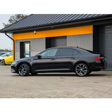 Skoda Superb  Sedan/Limuzyna 2018,  2.0 diesel, automat - Na sprzedaż za 76 900 zł - Goworowo - zdjęcie 5