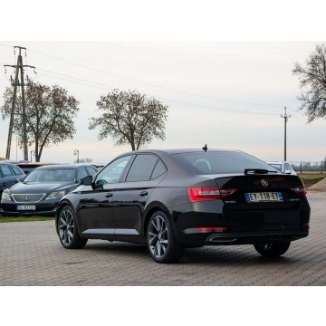 Skoda Superb  Sedan/Limuzyna 2018,  2.0 diesel, automat - Na sprzedaż za 76 900 zł - Goworowo - zdjęcie 6