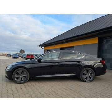 Skoda Superb  Sedan/Limuzyna 2016,  2.0 diesel, automat - Na sprzedaż za 63 900 zł - Goworowo - zdjęcie 4