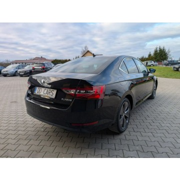 Skoda Superb  Sedan/Limuzyna 2016,  2.0 diesel, automat - Na sprzedaż za 63 900 zł - Goworowo - zdjęcie 6