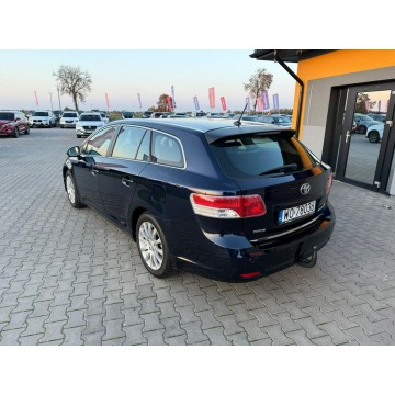 Toyota Avensis 2009,  1.8 benzyna - Na sprzedaż za 23 900 zł - Goworowo - zdjęcie 8