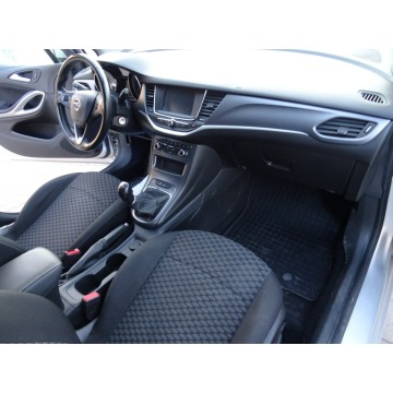 Opel Astra  Kombi 2019,  1.4 benzyna - Na sprzedaż za 38 900 zł - Łódź - zdjęcie 2