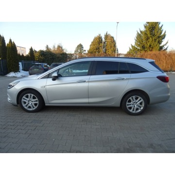 Opel Astra  Kombi 2019,  1.4 benzyna - Na sprzedaż za 38 900 zł - Łódź - zdjęcie 8