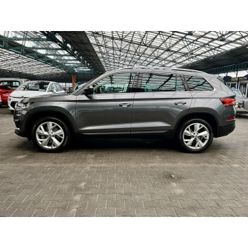 Skoda Kodiaq  SUV 2023,  2.0 benzyna, automat - Na sprzedaż za 121 900 zł - Mysłowice - zdjęcie 6