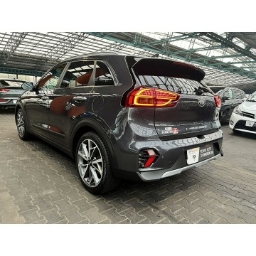 Kia Niro  SUV 2019,  1.6 hybryda, automat - Na sprzedaż za 86 900 zł - Mysłowice - zdjęcie 9
