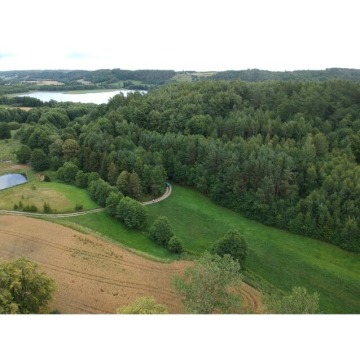 Teren nad jeziorem Brodnica Górna Kaszuby